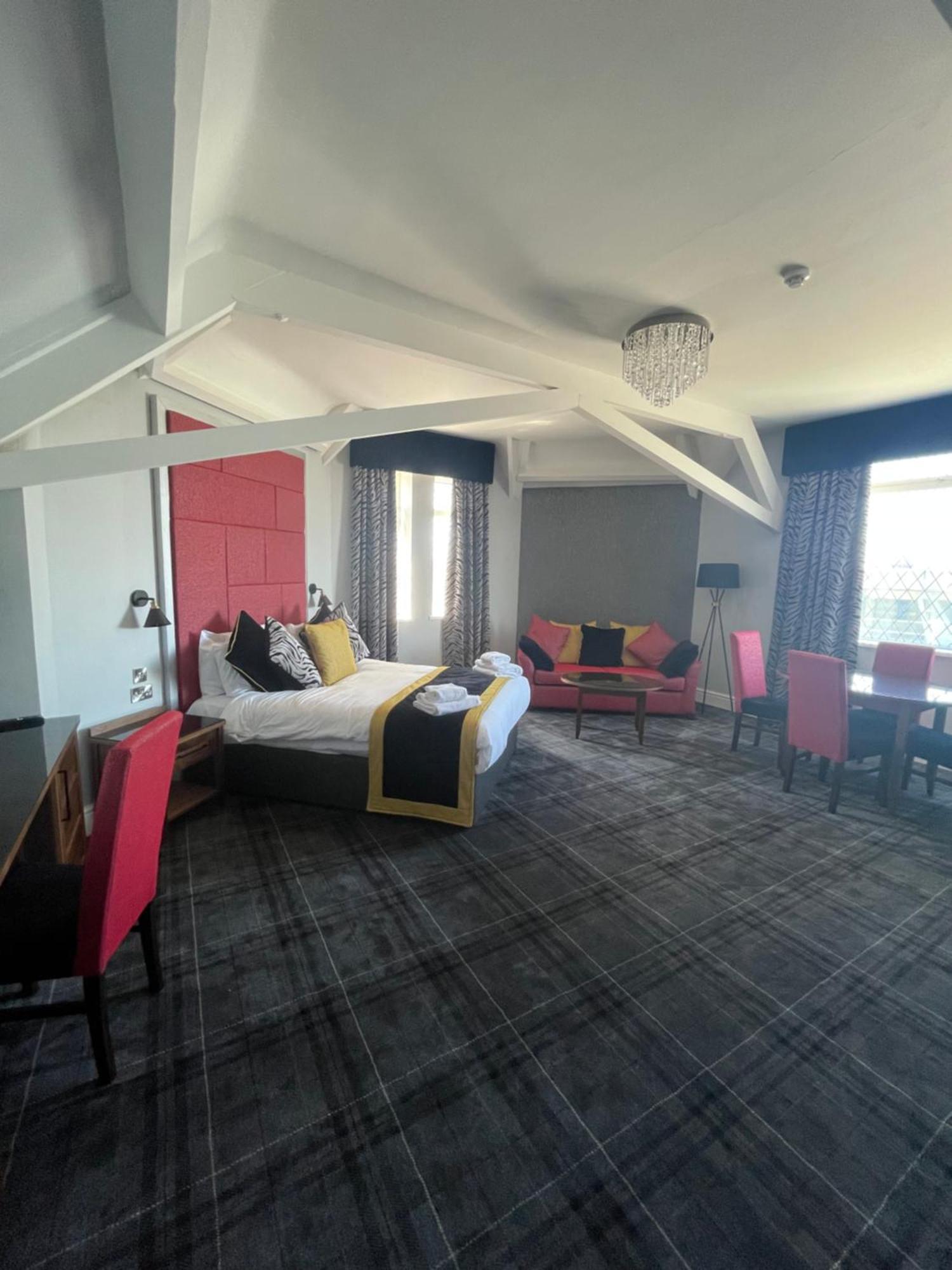 The Grand Hotel Port Talbot Exteriör bild